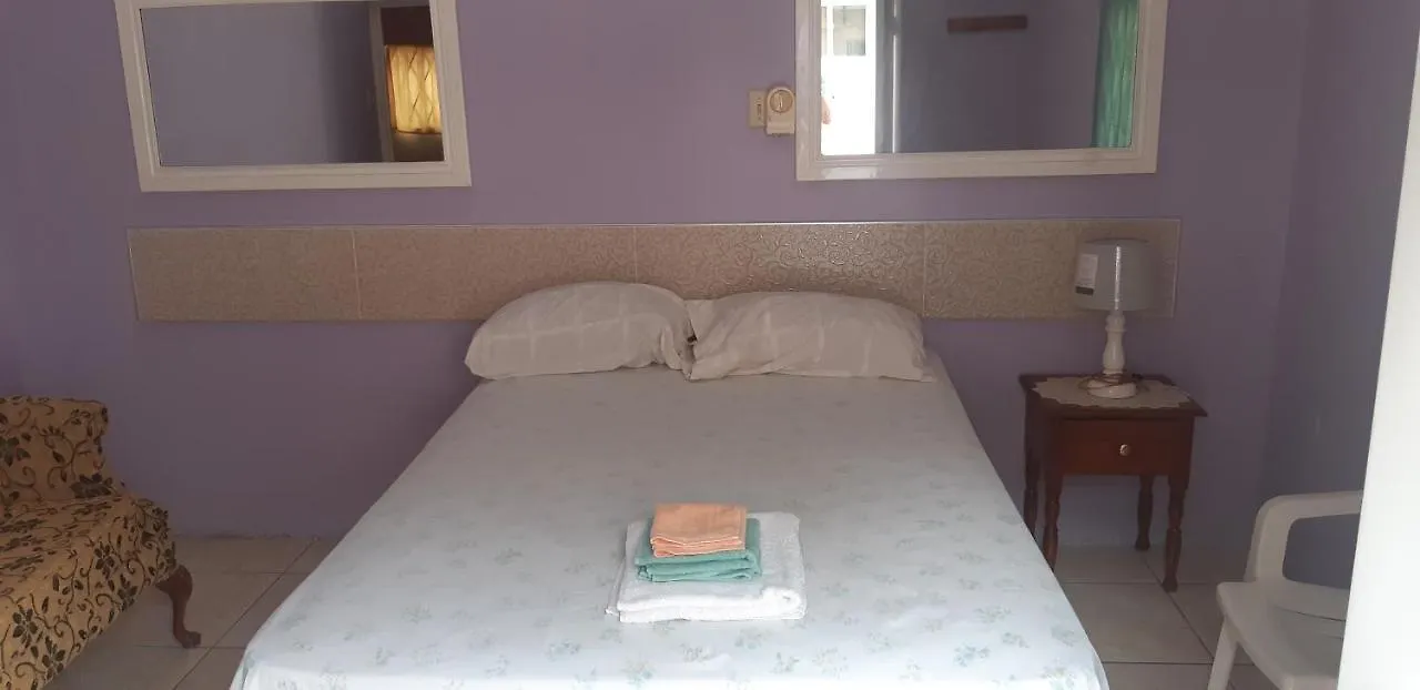 Cliff Apartment 킹스톤